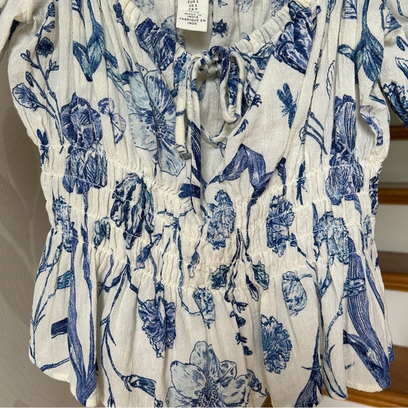 H&M Romantic Blue Floral Summery Top with Blousey Sleeves and Cinched Waist - Picture 3 of 6